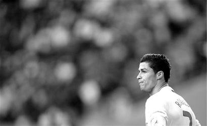 通过这些举 通过这些举