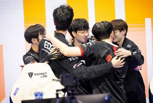 切尔西中场 切尔西中场