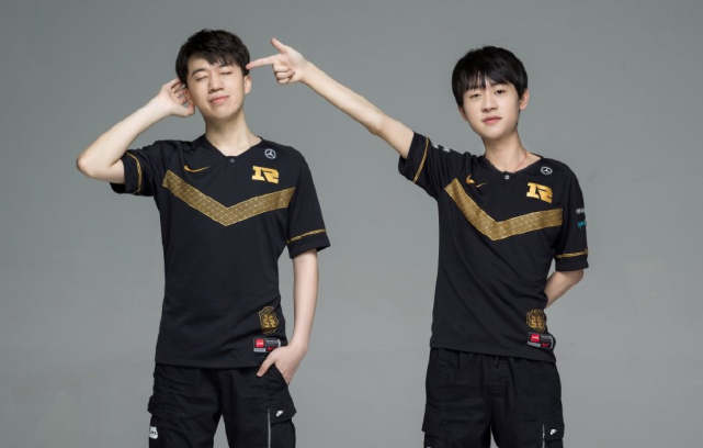 门将之争 门将之争