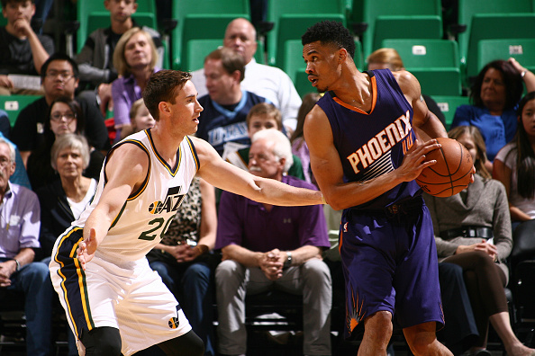 强时跟注 强时跟注